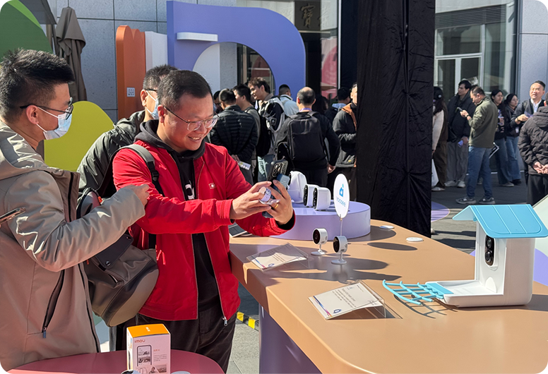 完美收官！Yoosee 亮相阿里云通义智能硬件展